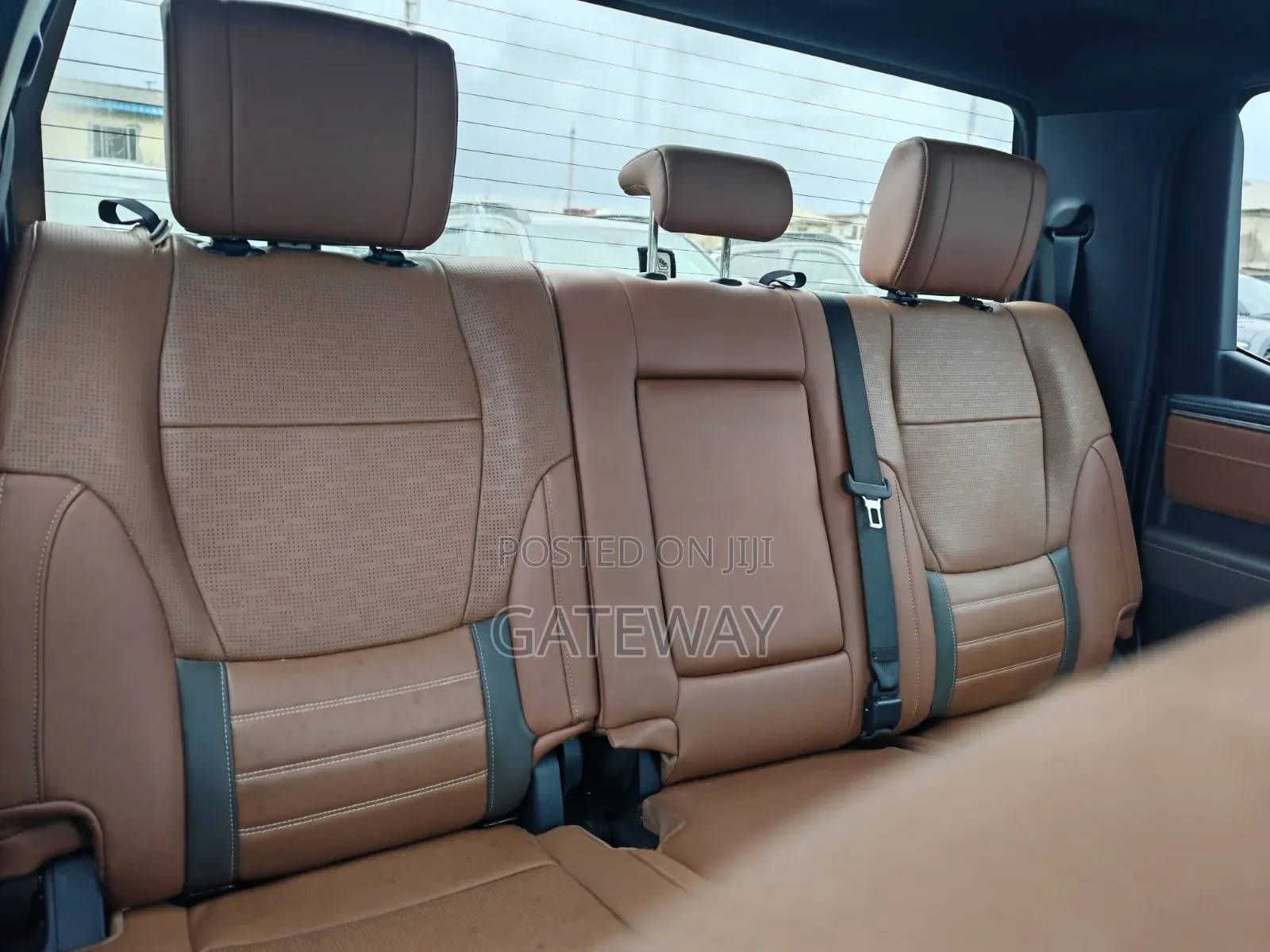 Toyota Tundra 2022 Black