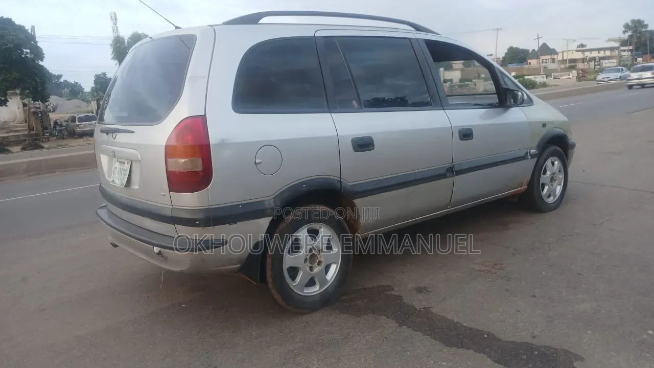 Opel Zafira 2003 Silver