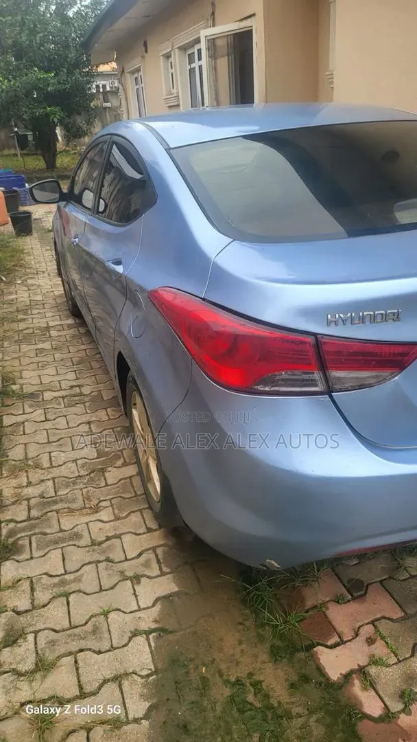 Hyundai Elantra 2013 Blue