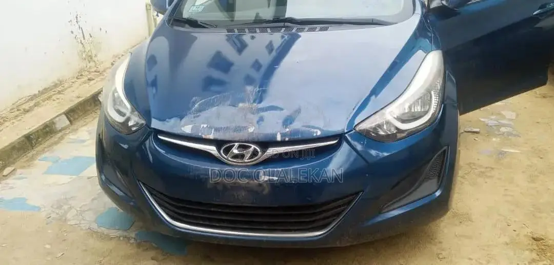 Hyundai Elantra Limited 4dr Sedan (1.8L 4cyl 6A) 2015 Blue