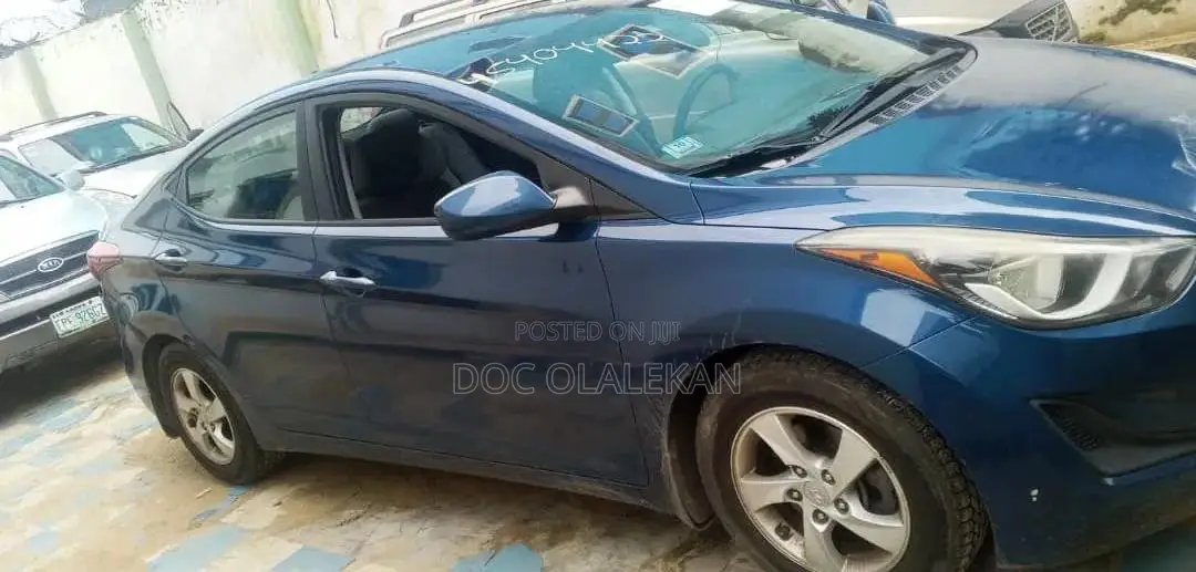 Hyundai Elantra Limited 4dr Sedan (1.8L 4cyl 6A) 2015 Blue