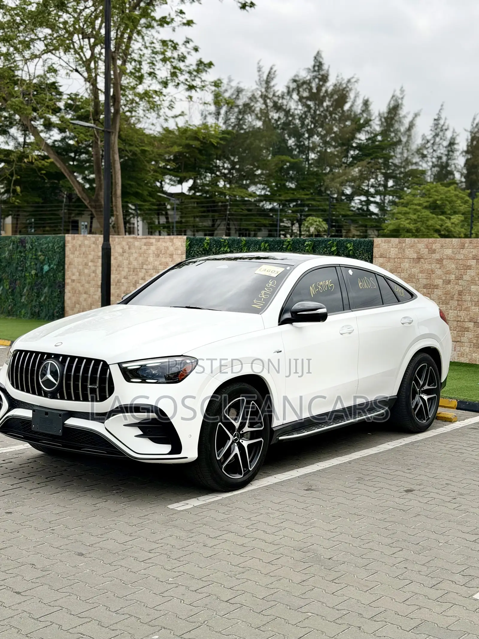 Mercedes-Benz 2024 2024 Off white
