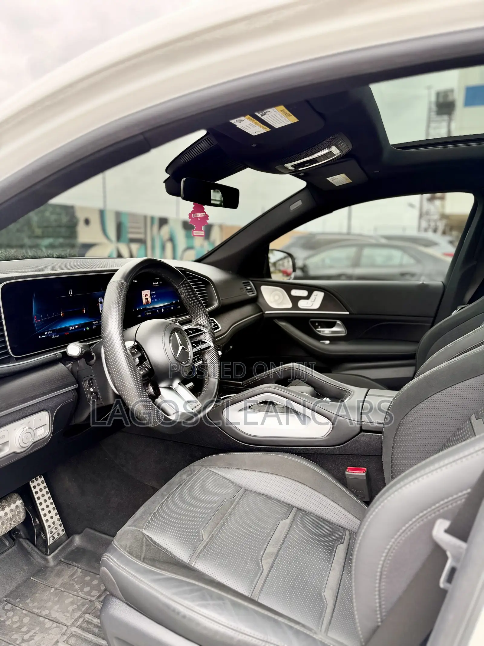 Mercedes-Benz 2024 2024 Off white