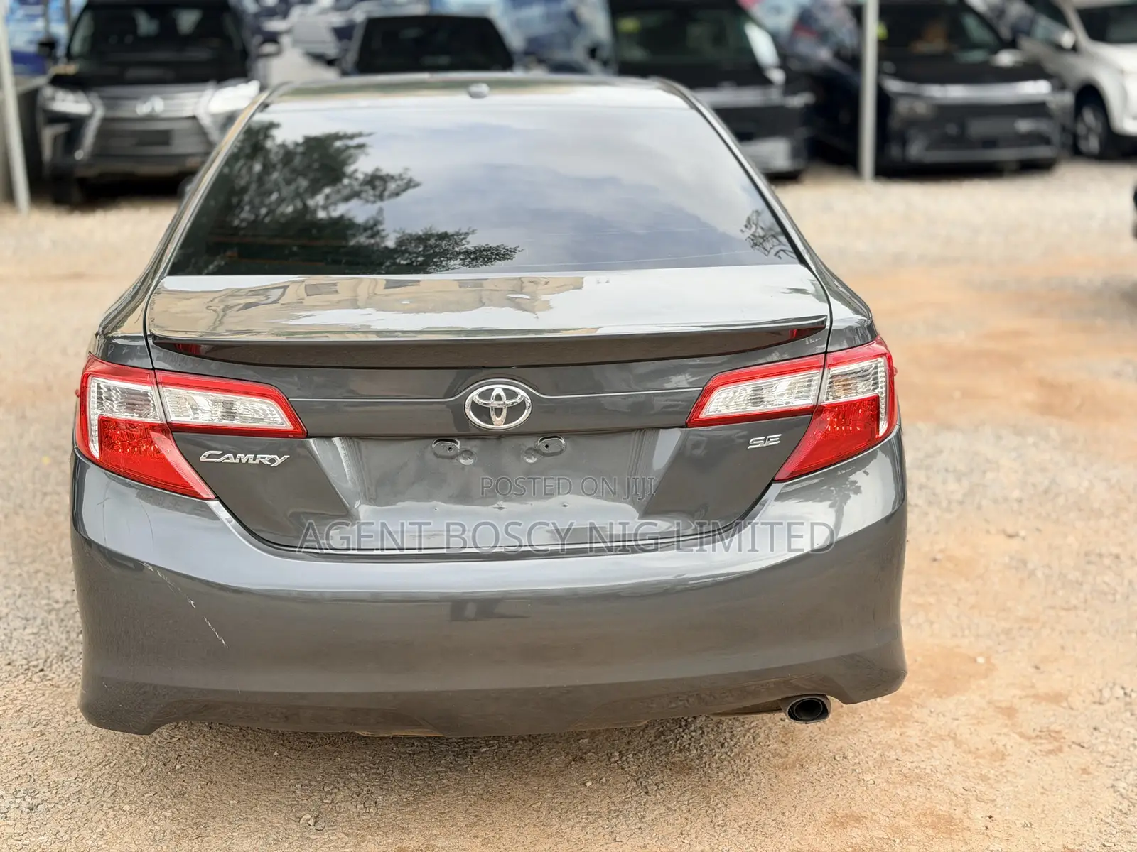 Toyota Camry SE 4dr Sedan (2.5L 4cyl 6A) 2012 Gray
