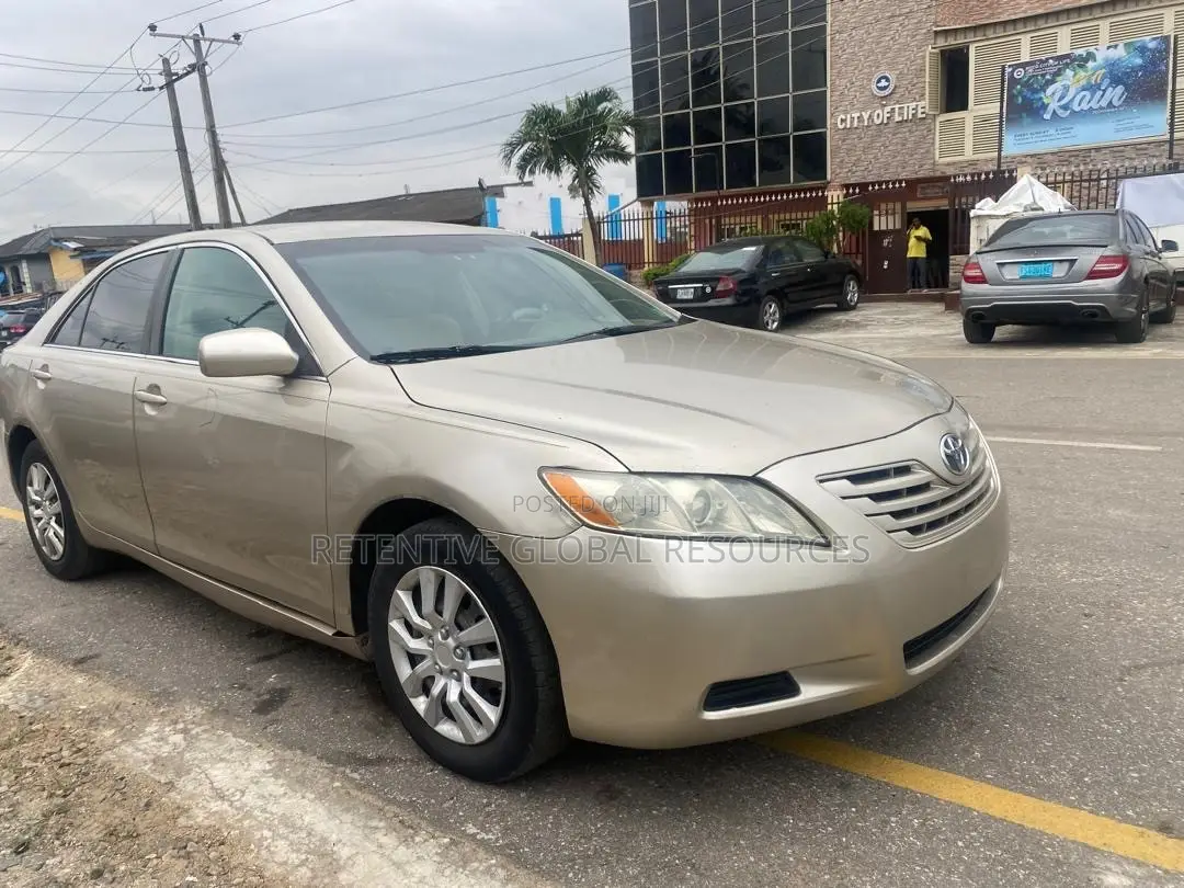 Toyota Camry LE 4dr Sedan (2.4L 4cyl 5A) 2007 Gold