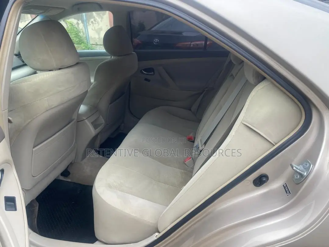 Toyota Camry LE 4dr Sedan (2.4L 4cyl 5A) 2007 Gold