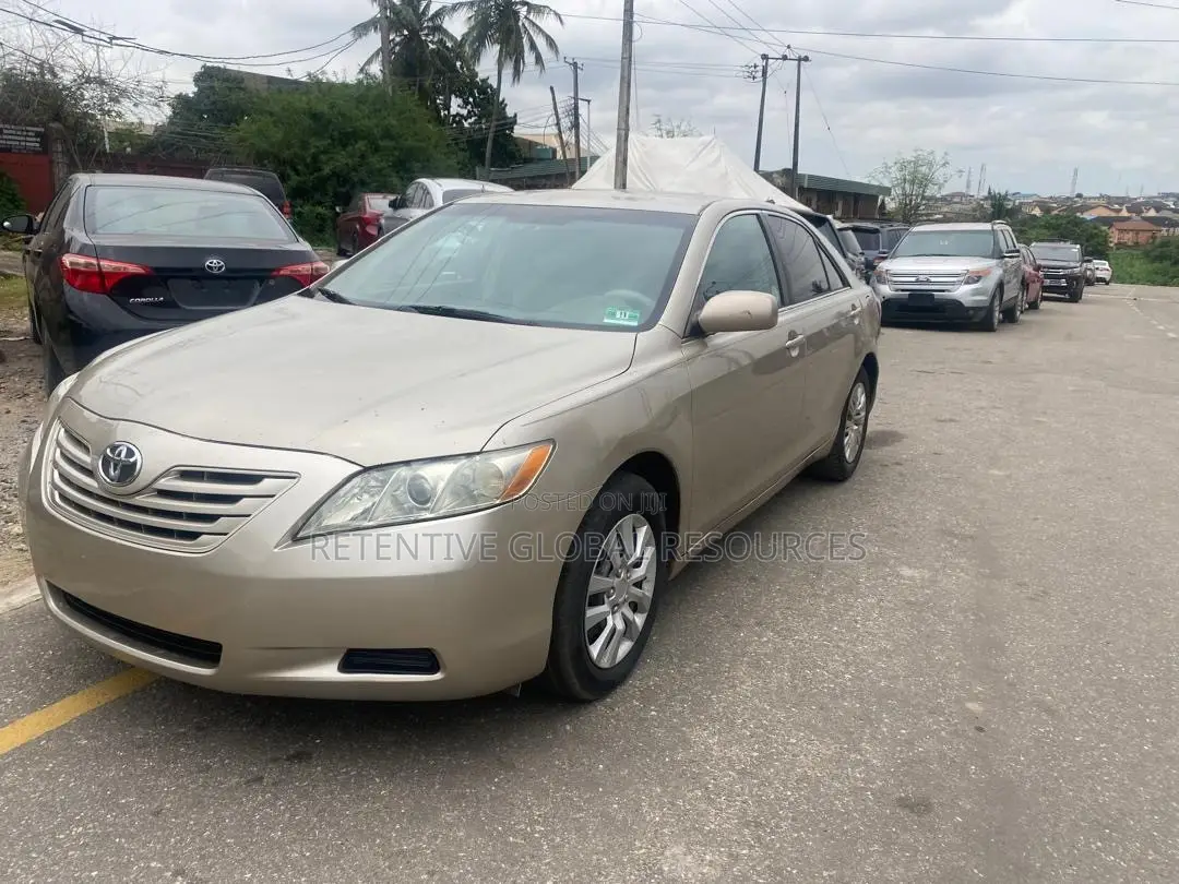 Toyota Camry LE 4dr Sedan (2.4L 4cyl 5A) 2007 Gold