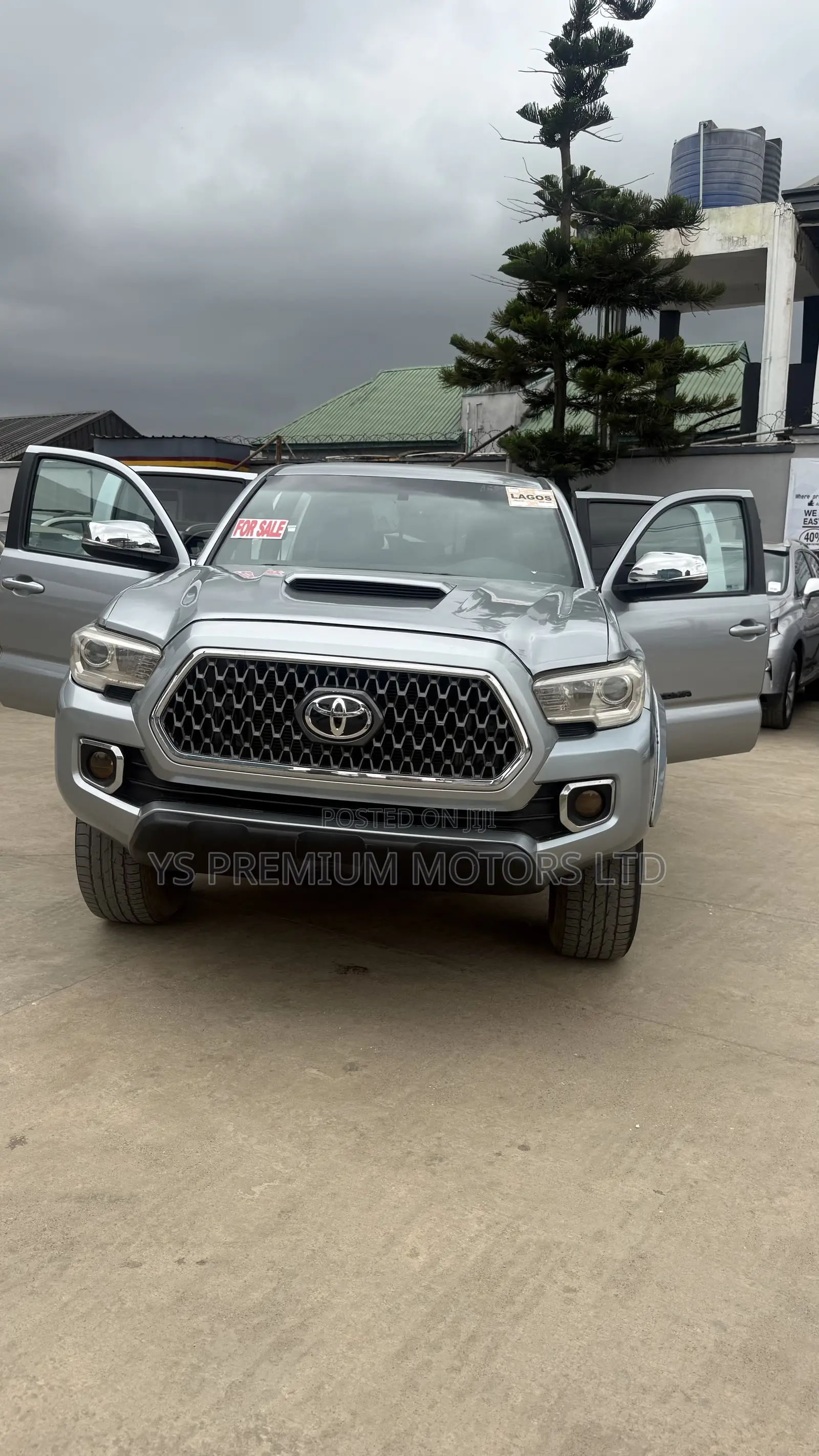 Toyota Tacoma Limited V6 4x4 Double Cab 127.4 in. WB 2020 Silver