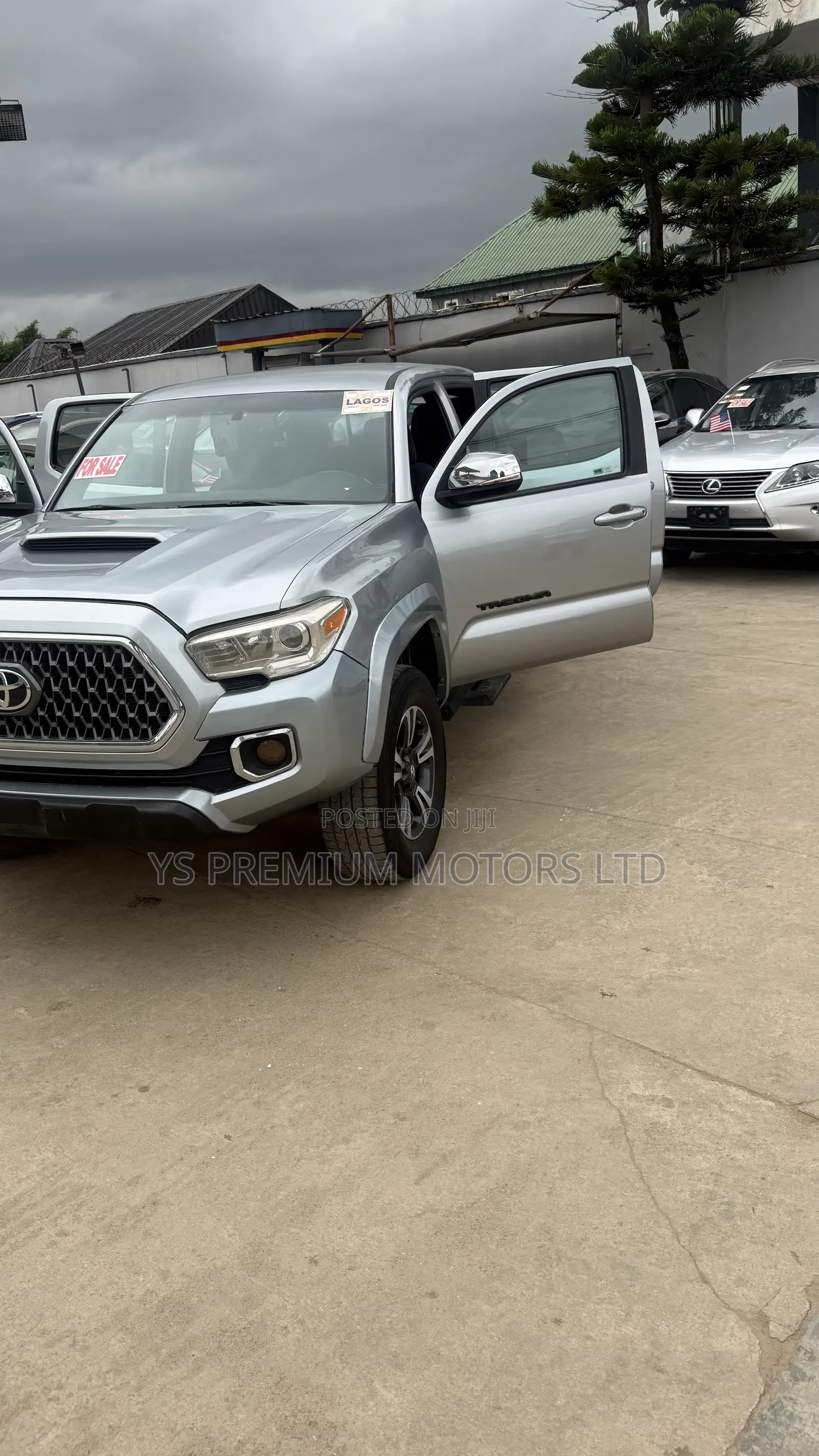 Toyota Tacoma Limited V6 4x4 Double Cab 127.4 in. WB 2020 Silver