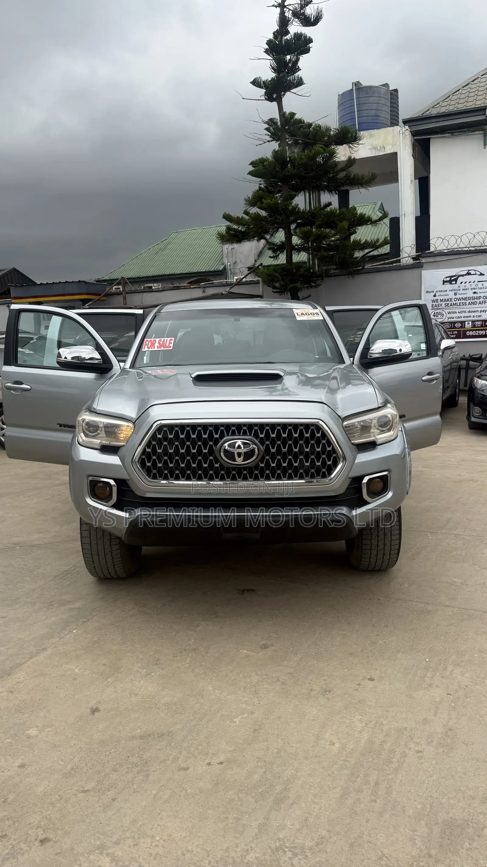 Toyota Tacoma Limited V6 4x4 Double Cab 127.4 in. WB 2020 Silver