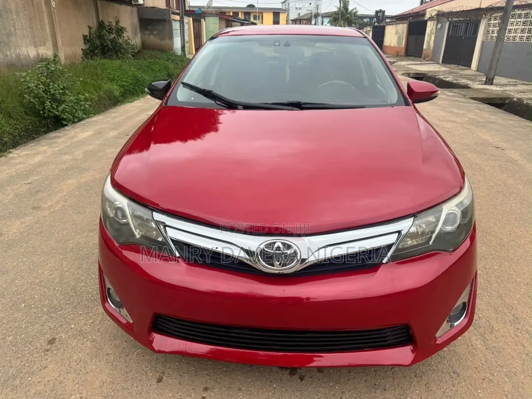 Toyota Camry 2013 Red