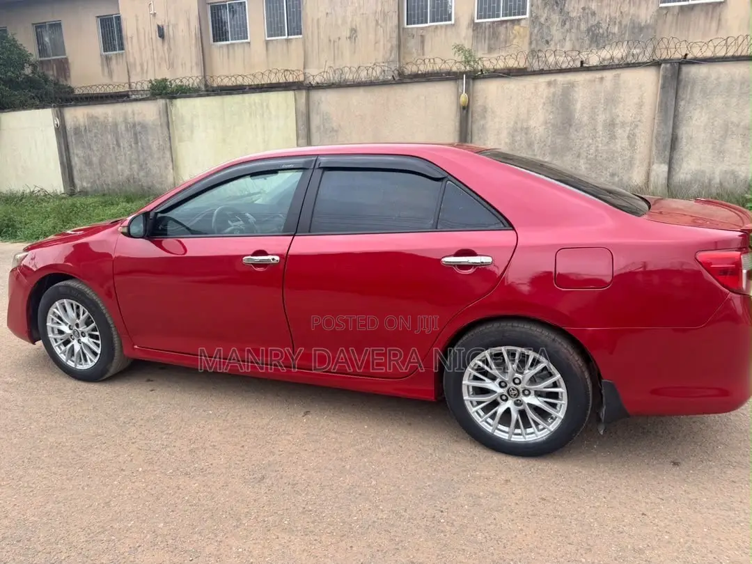 Toyota Camry 2013 Red