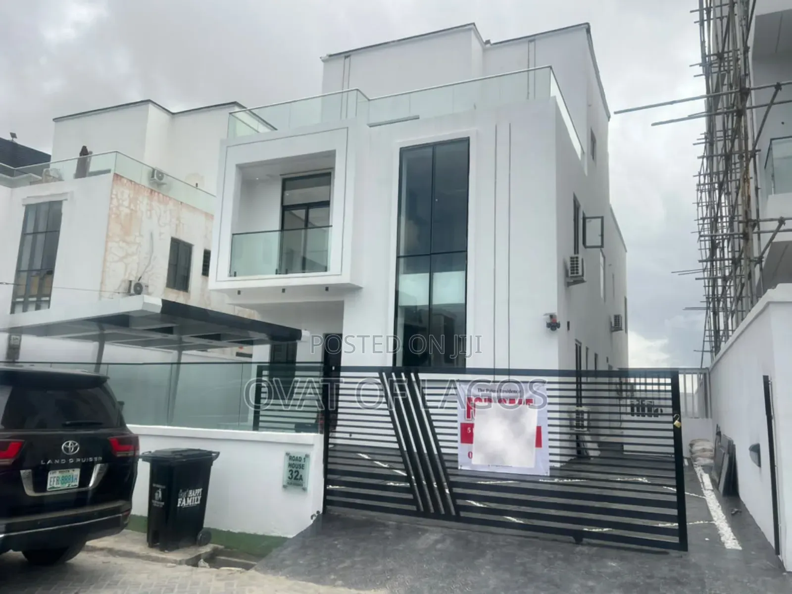 5bdrm Duplex in Pinnock Beach, Osapa london for sale