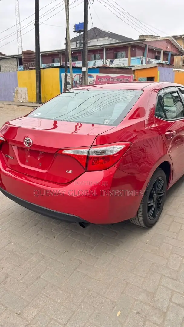 Toyota Corolla LE Premium 4dr Sedan (1.8L 4cyl CVT) 2015 Red