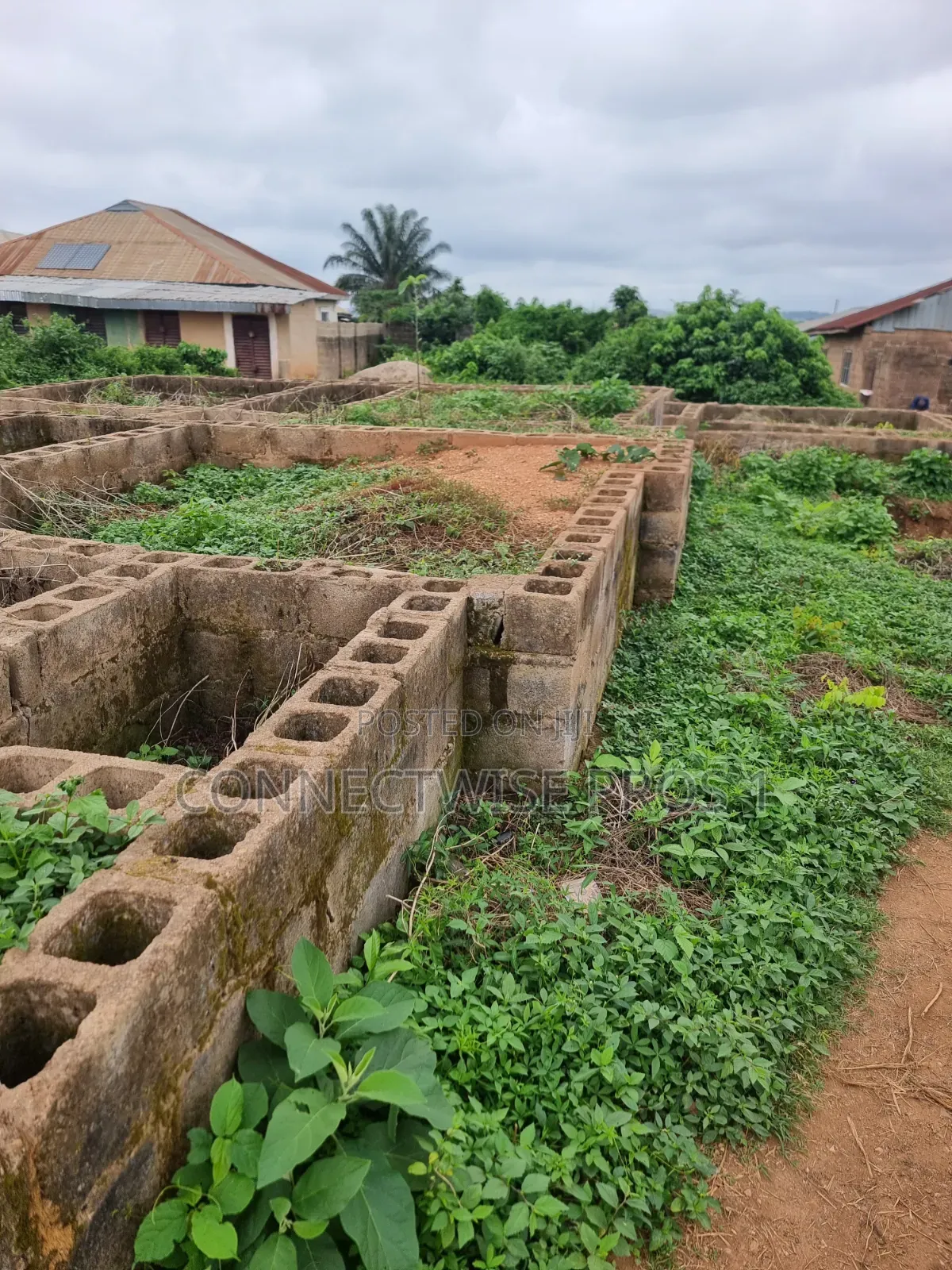 A Plot of Land With a Foundation of 2 and 3 Bedrooms