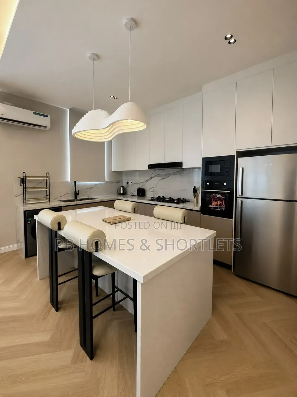 New Luxury 2 Bedroom With Rooftop Pool