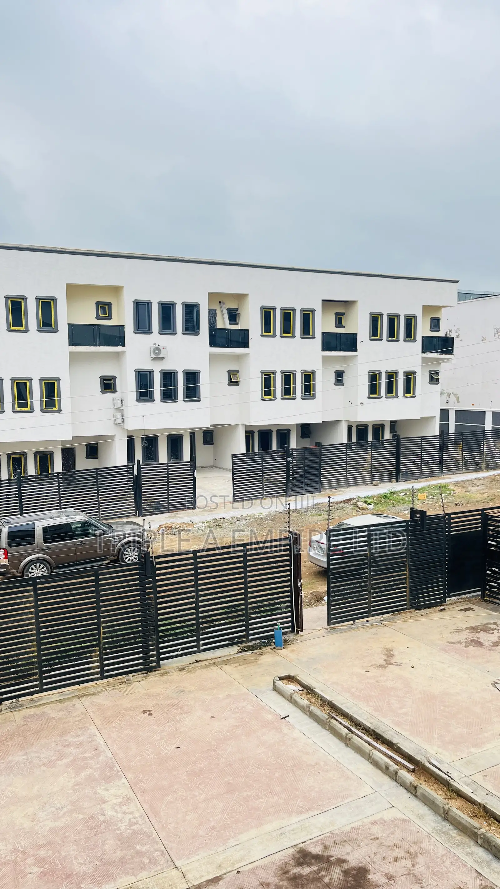 4bdrm Townhouse/Terrace in Katampe (Main) for sale