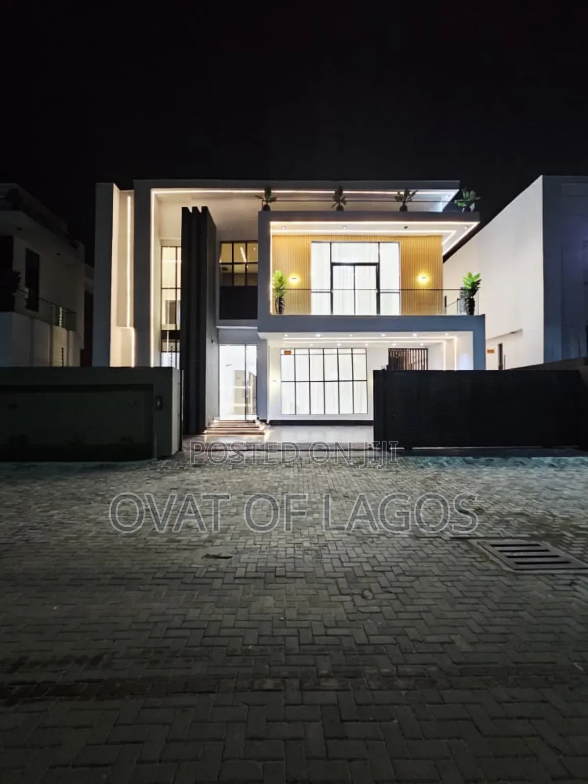 5bdrm Duplex in Harris Drive, VGC / Ajah for sale