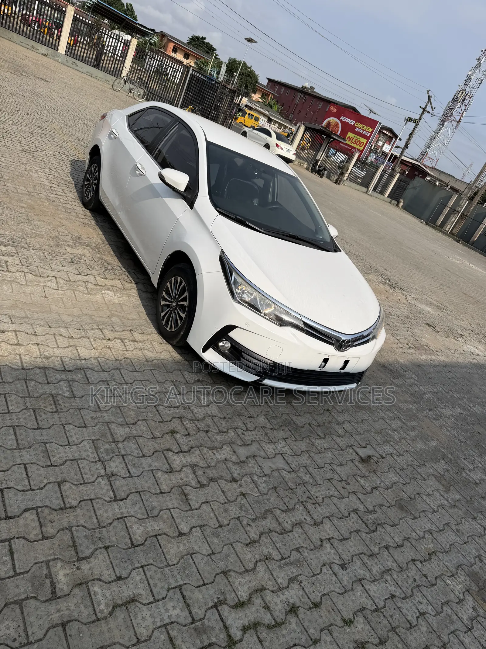 Toyota Corolla LE 2020 White