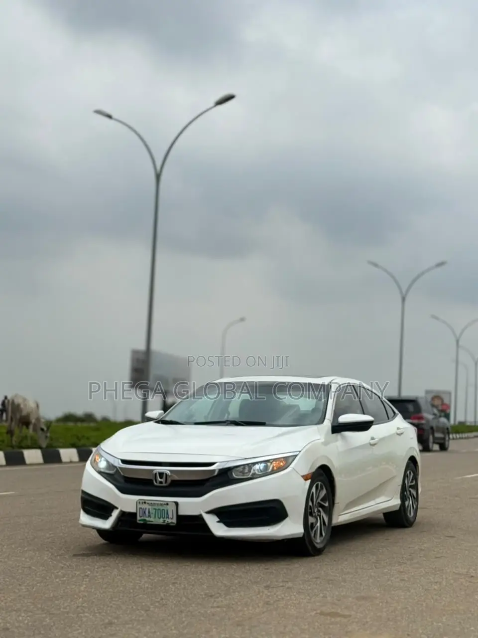 Honda Civic EX 4dr Hatchback (1.5L 4cyl) 2017 White