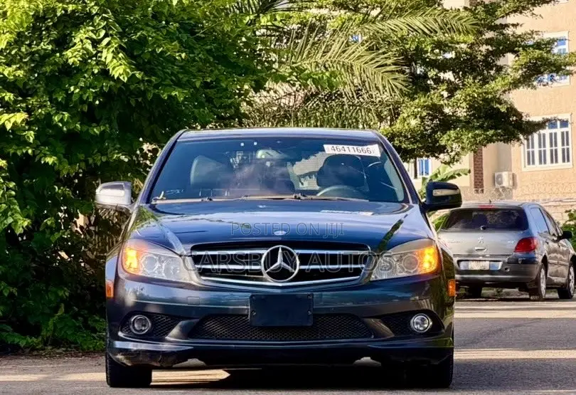 Mercedes-Benz C300 Sport 4Matic Sedan AWD (3.0L 6cyl 7A) 2010 Gray