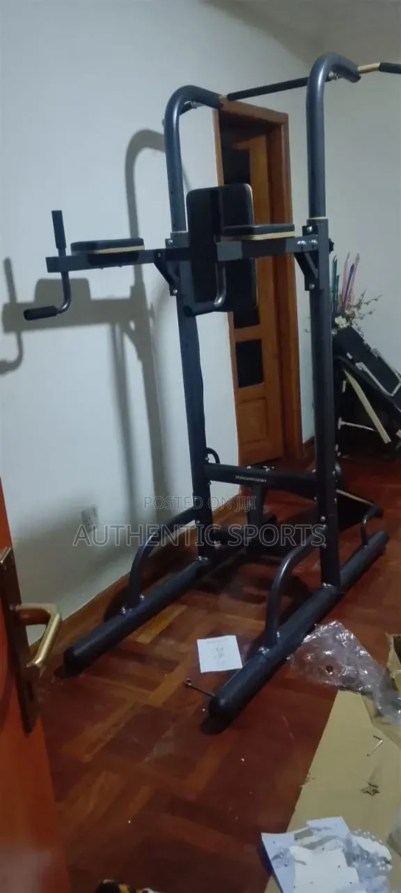 AMERICA FITNESS Pull Up Power Tower With Bench