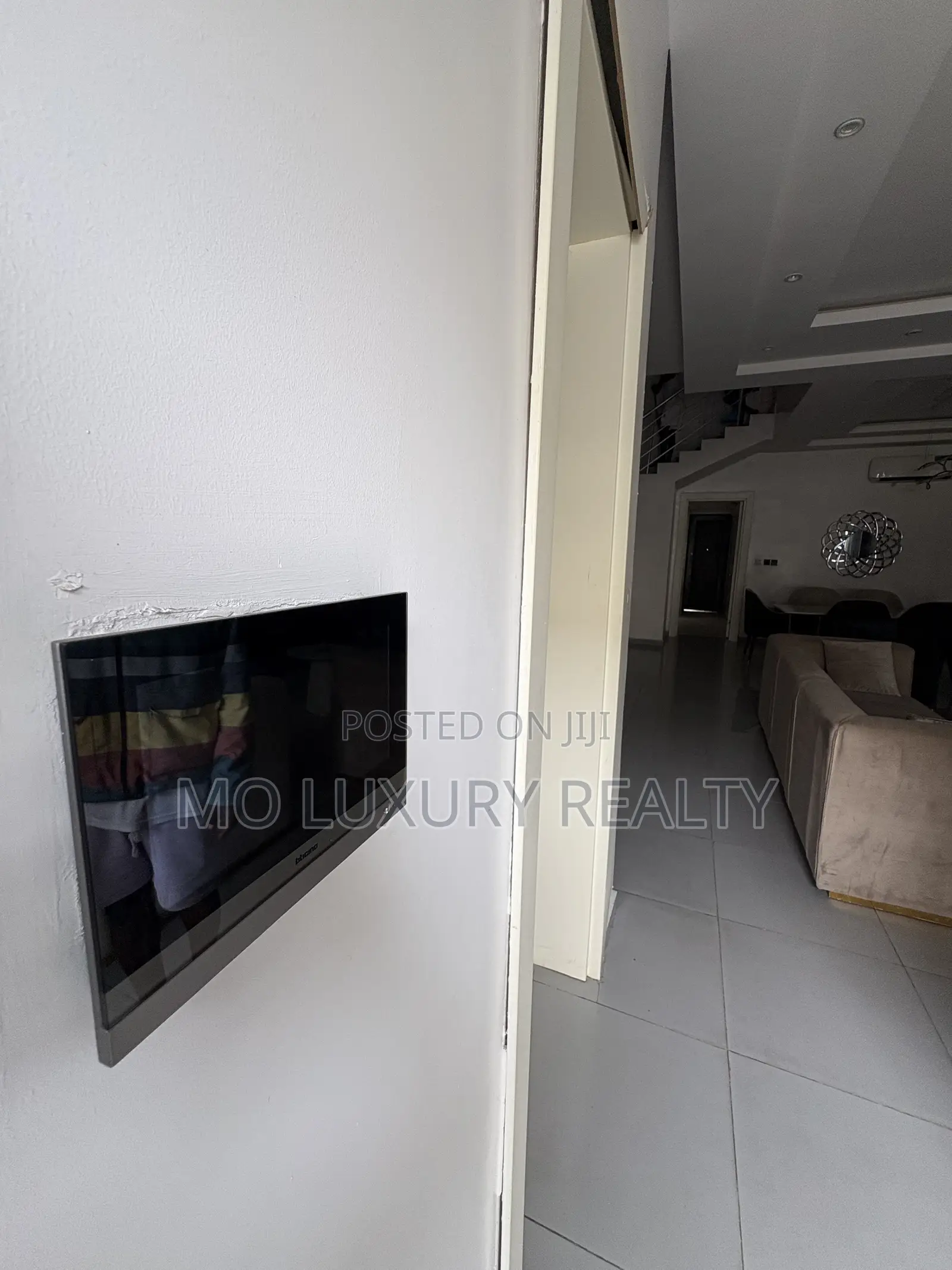 Furnished 4bdrm Townhouse / Terrace in Lekki Phase 1 for rent