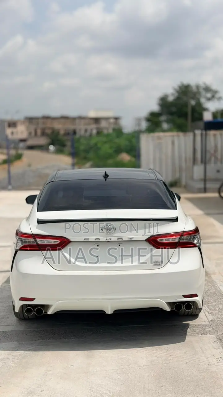 Toyota Camry XSE FWD 2020 White