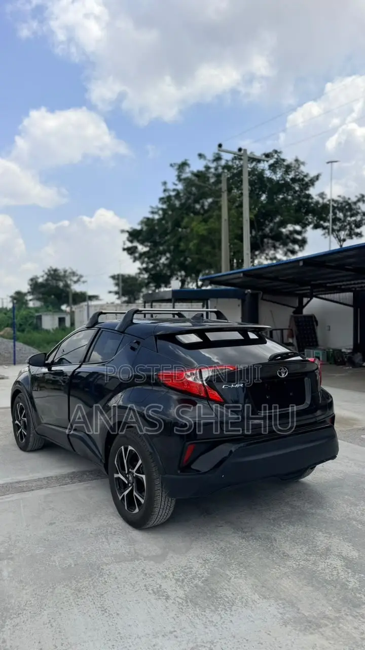 Toyota C-HR 2021 Black