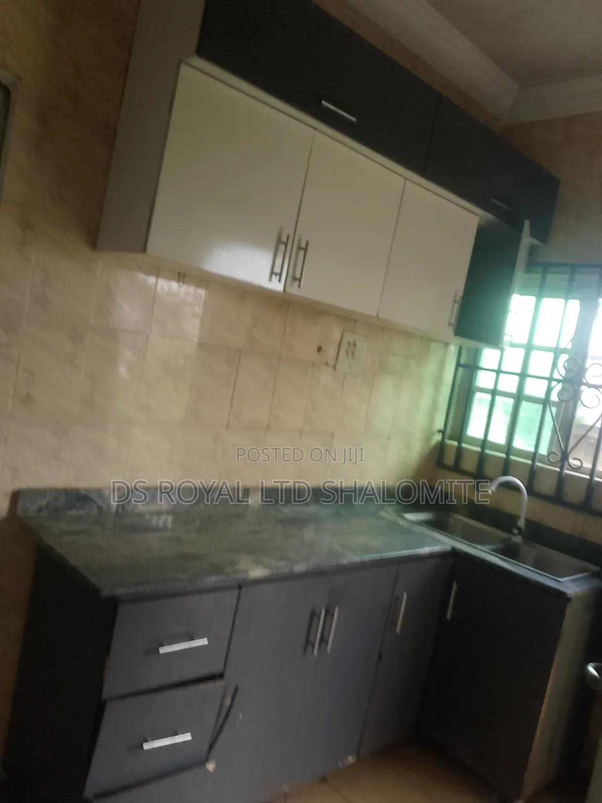 3bdrm Block of Flats in Benin City for rent