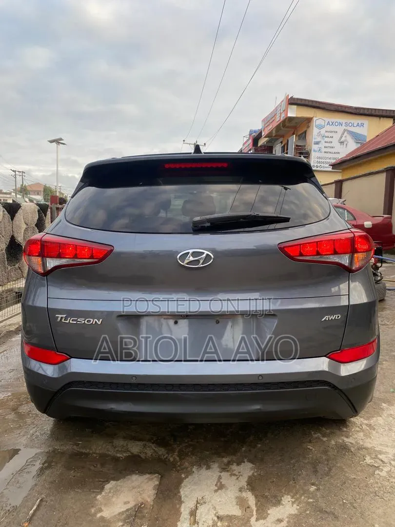 Hyundai Tucson 2017 Gray