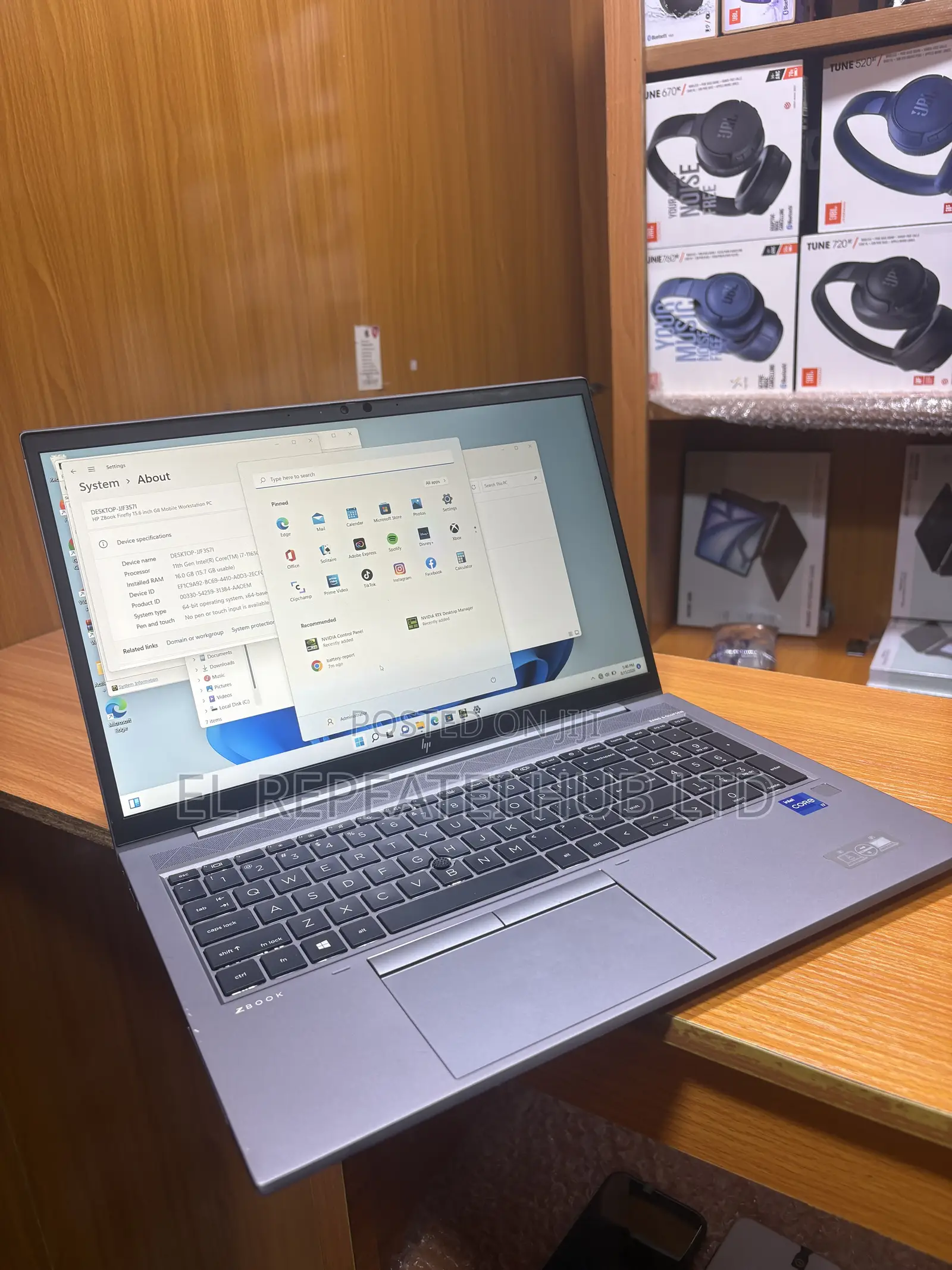 Laptop HP ZBook Firefly G8 16GB Intel Core i7 SSD 512GB