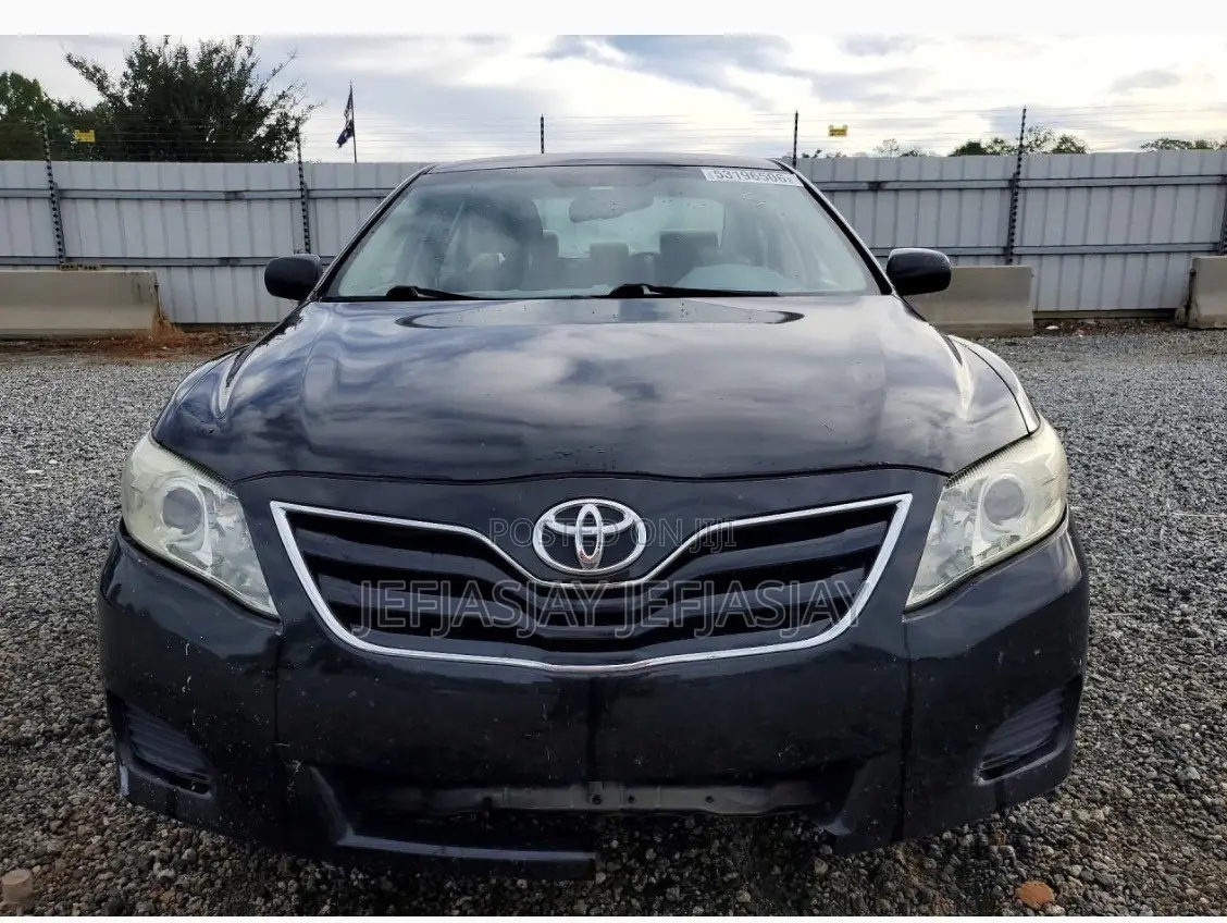 Toyota Camry LE 4dr Sedan (2.5L 4cyl 6AM) 2010 Black