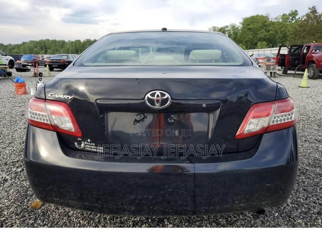 Toyota Camry LE 4dr Sedan (2.5L 4cyl 6AM) 2010 Black