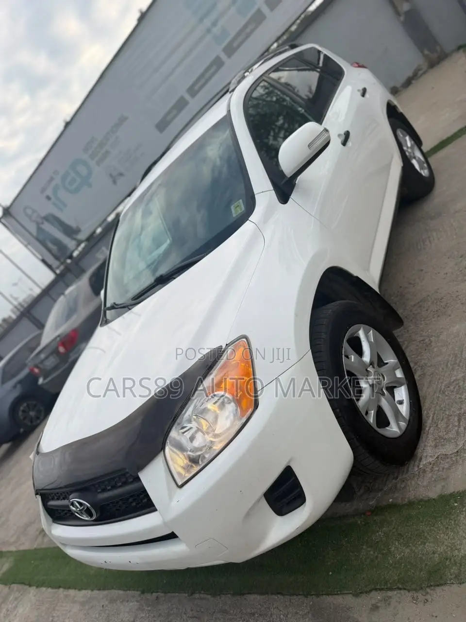 Toyota RAV4 2010 White