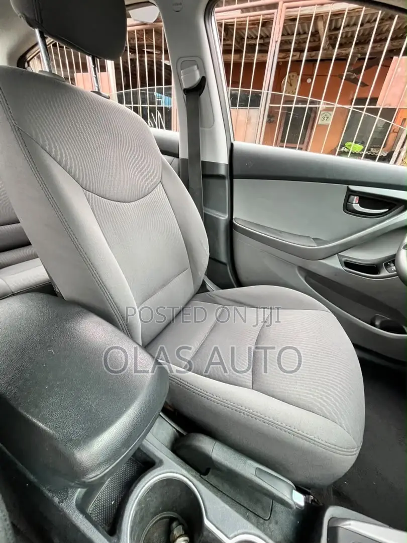 Hyundai Elantra 2015