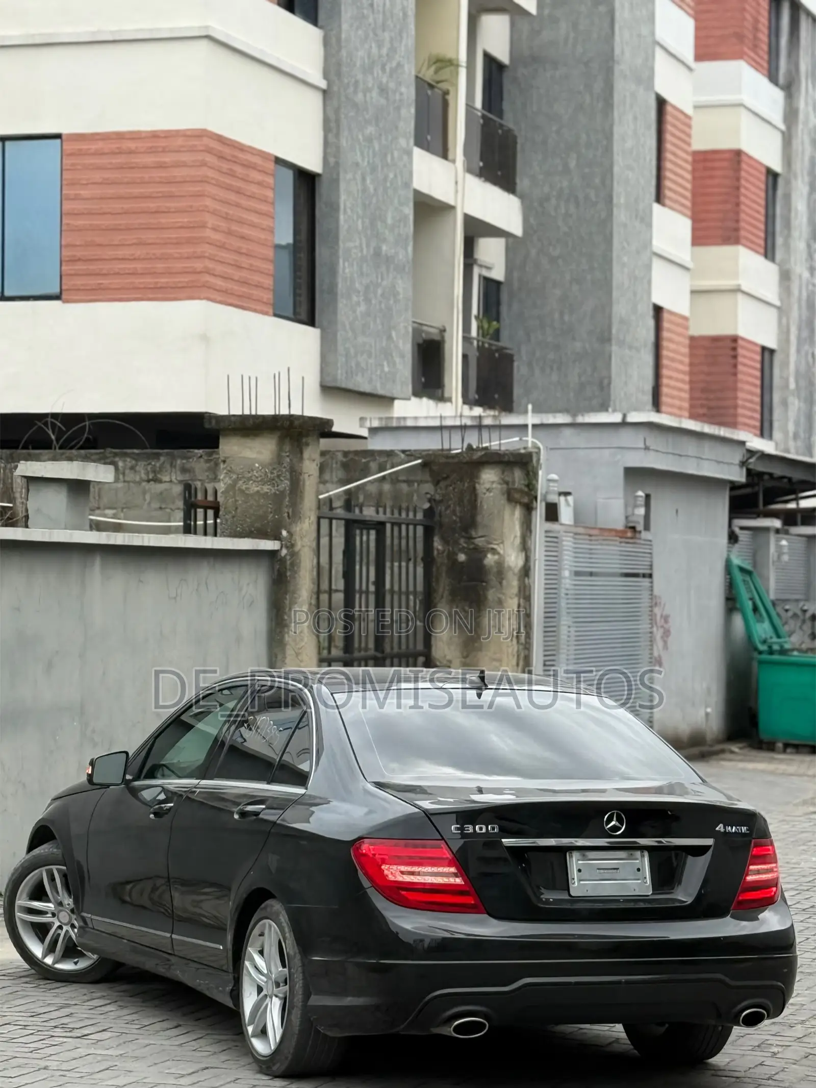 Mercedes-Benz C300 2014 Black