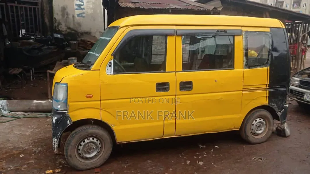 Suzuki Every 2005 Yellow