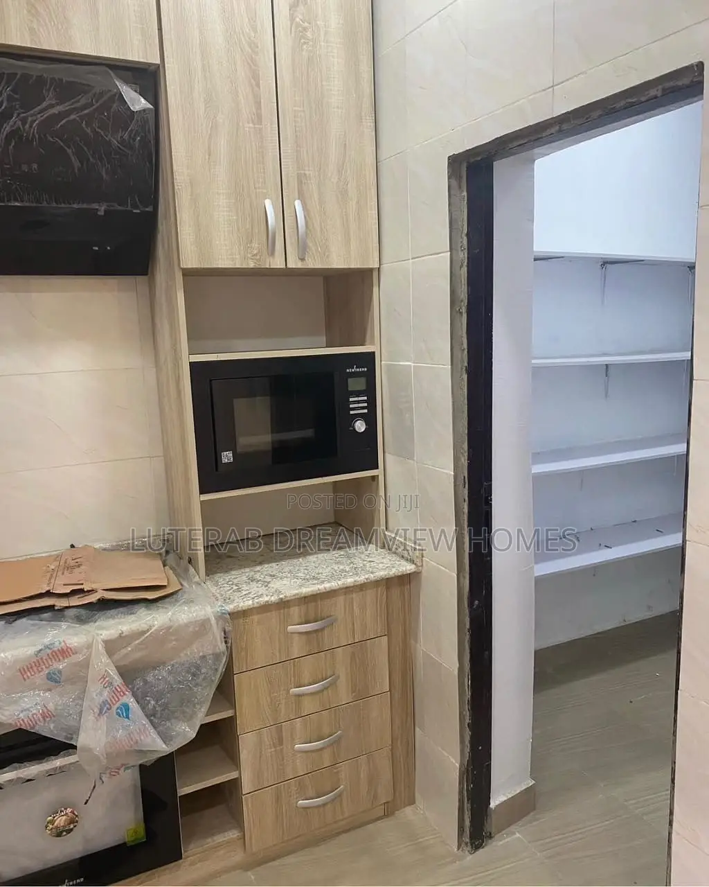 4bdrm Townhouse / Terrace in Wuye Main for rent