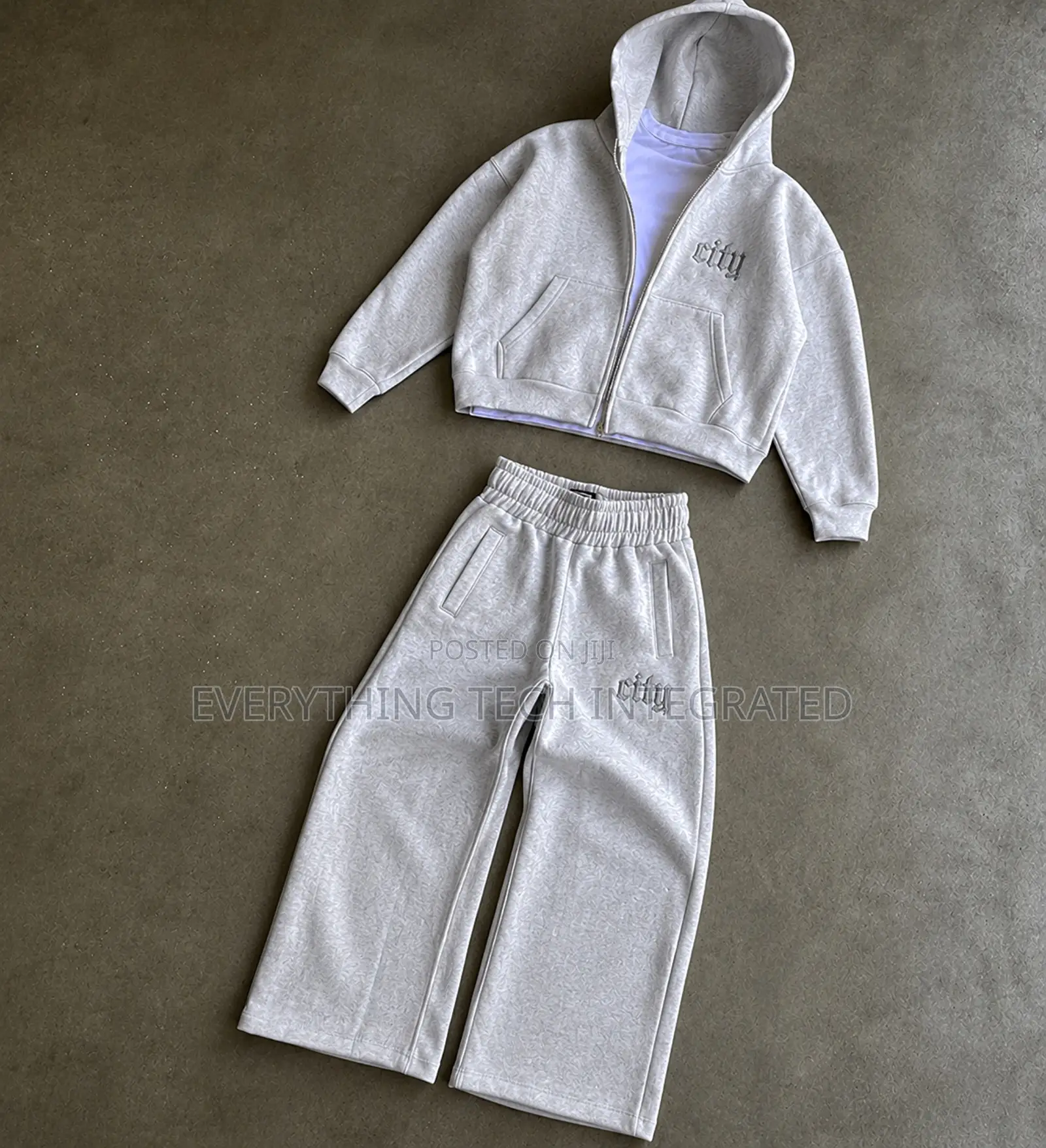 City Embroidered Zipper Hoodie With Joggers Pant