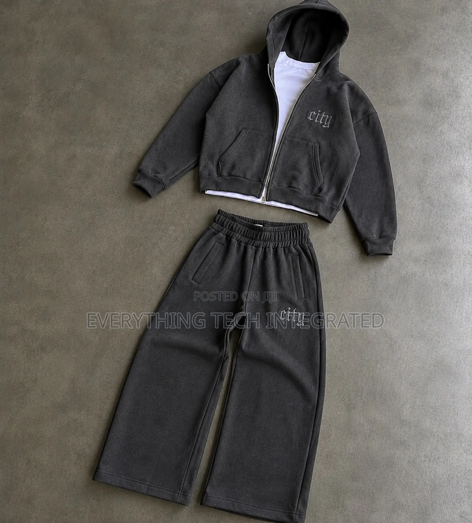 City Embroidered Zipper Hoodie With Joggers Pant