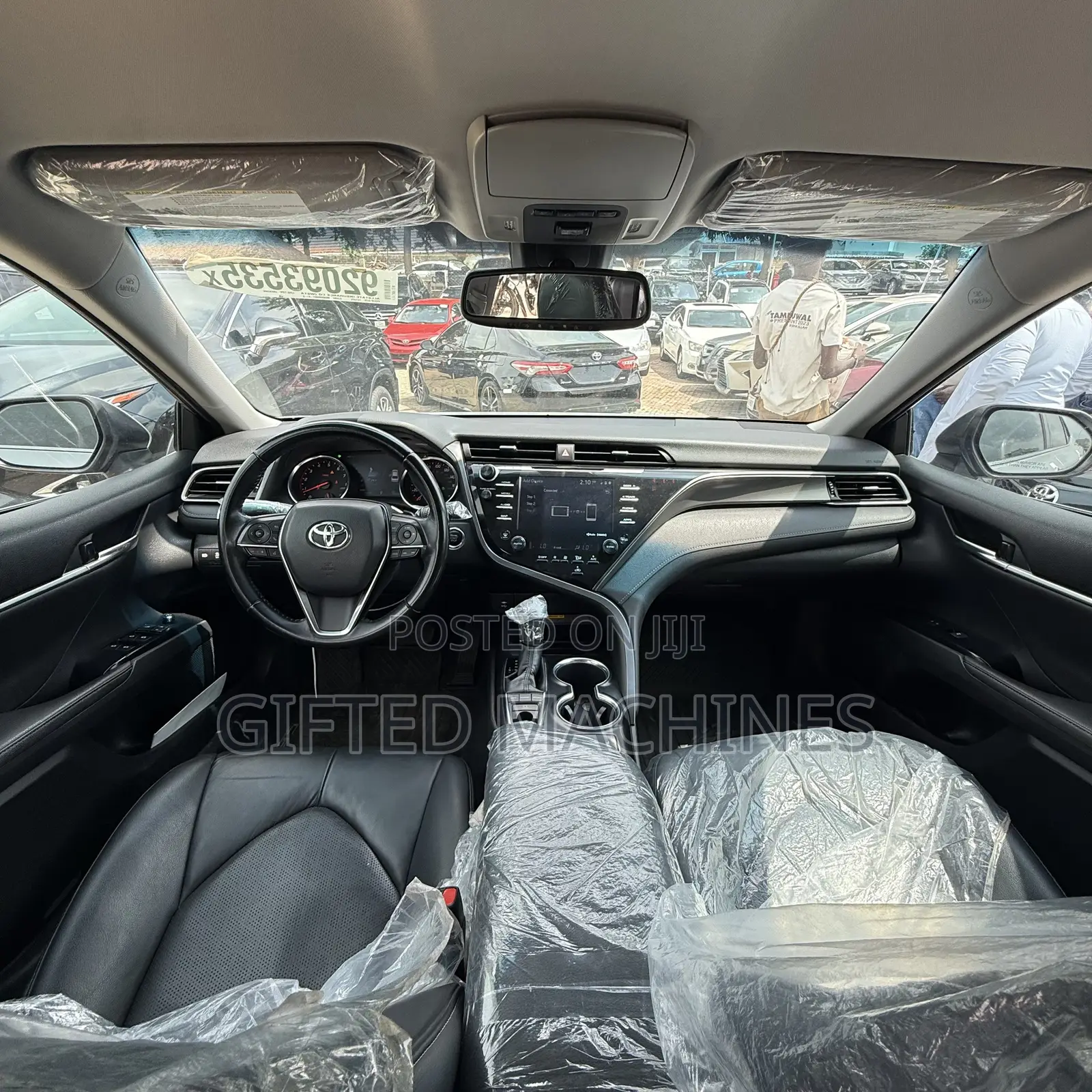 Toyota Camry 2019 Silver