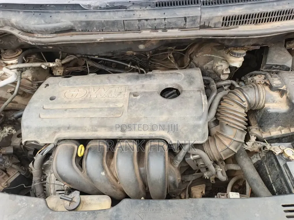 Toyota Verso 2009 Silver