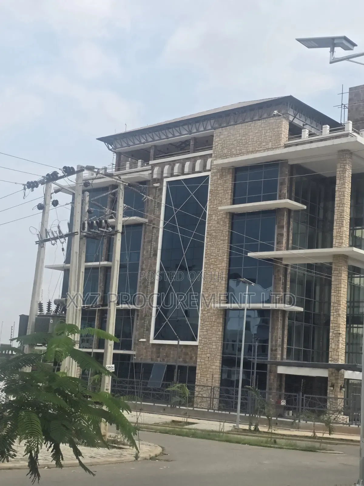 Massive Building for Sale in Jahi Main