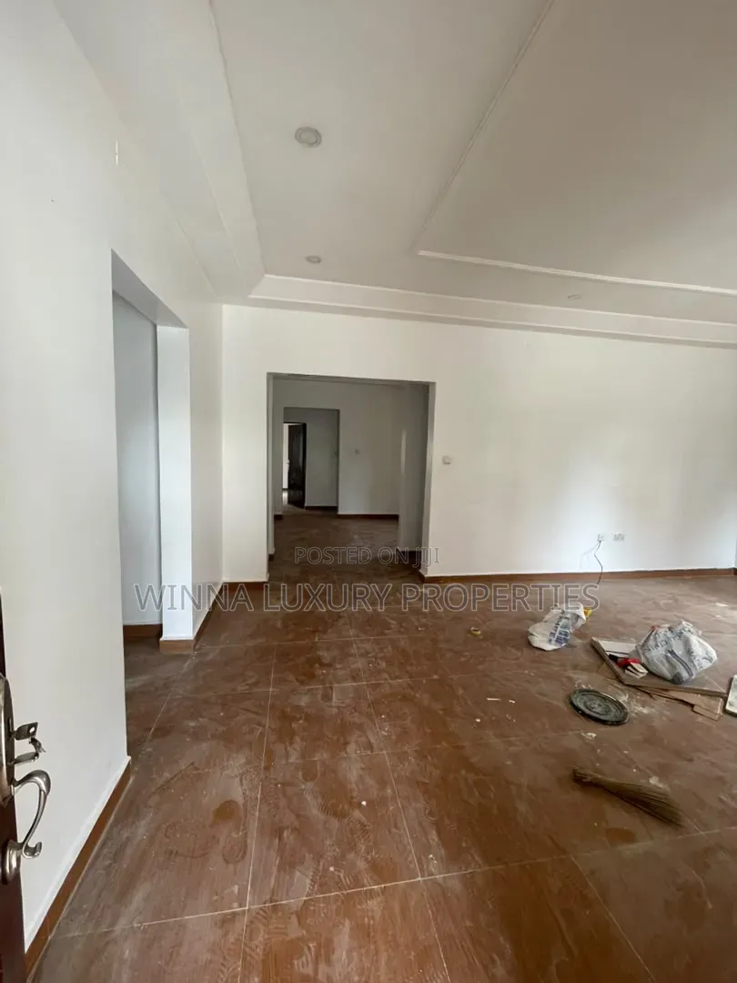 3bdrm Bungalow in Von Gargen City, Lugbe District for rent
