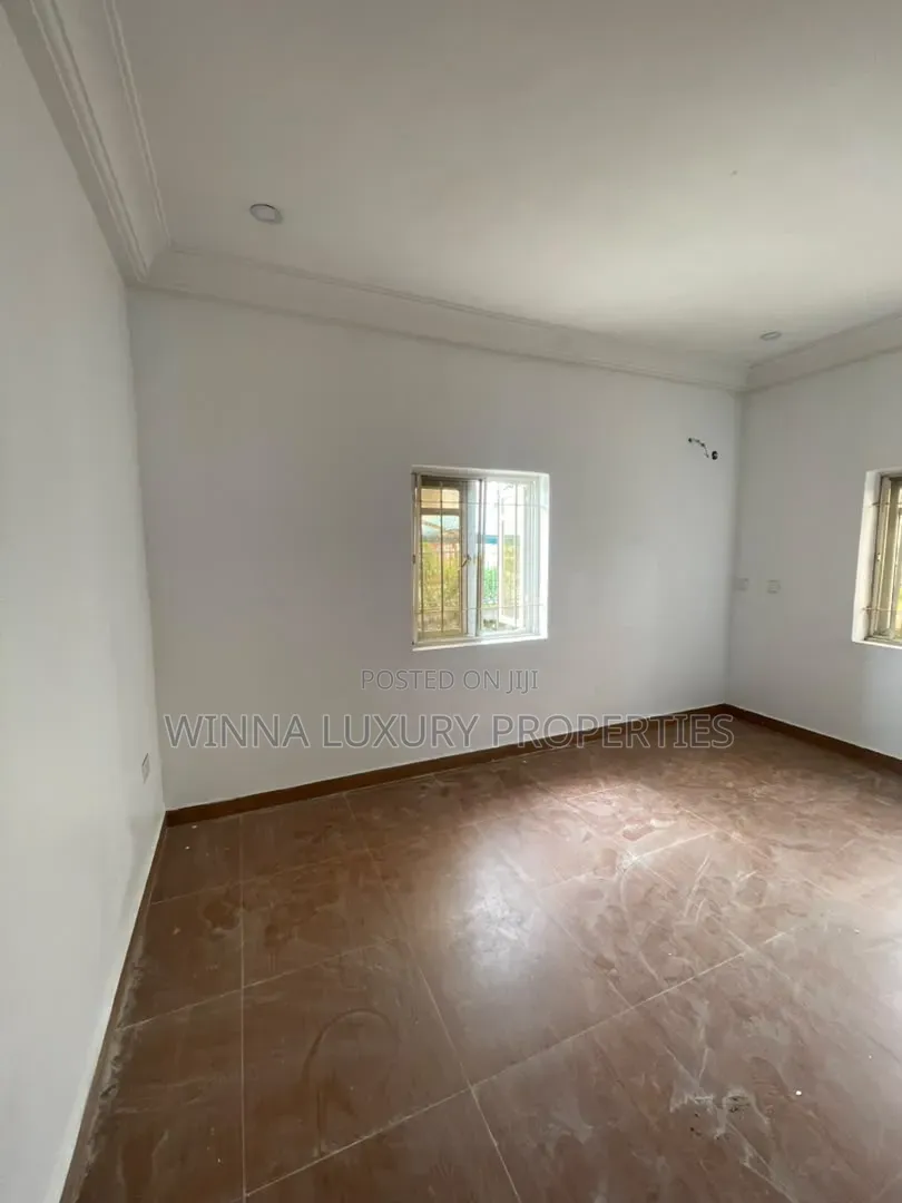 3bdrm Bungalow in Von Gargen City, Lugbe District for rent