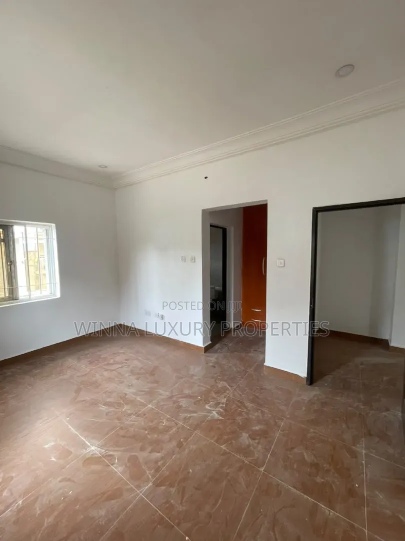 3bdrm Bungalow in Von Gargen City, Lugbe District for rent