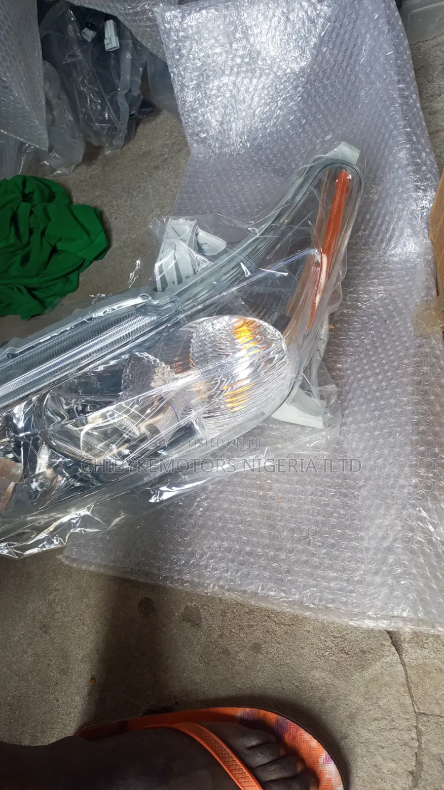 Toyota Highlander 2012 Headlights Original