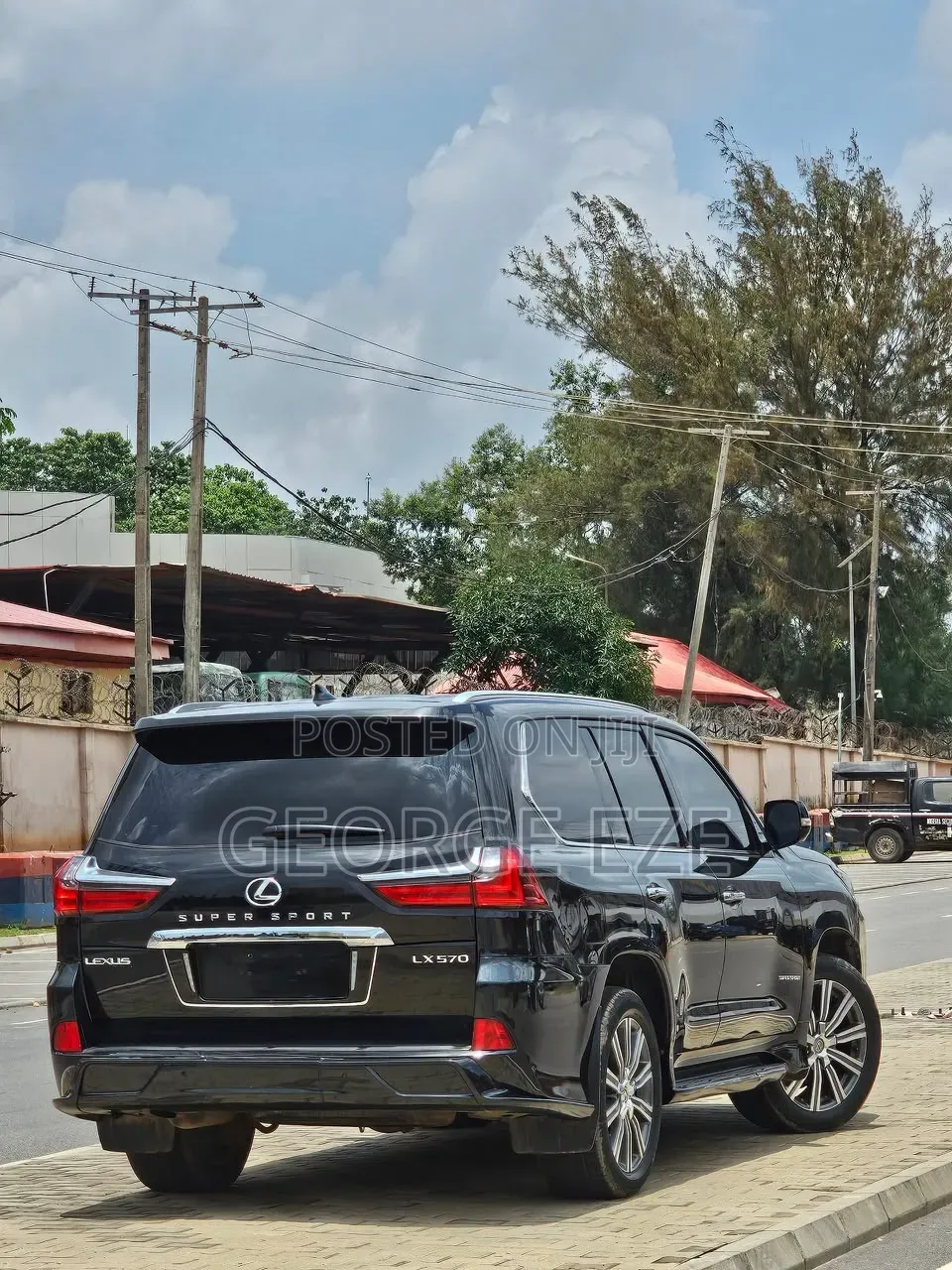 Lexus LX 2018 Black