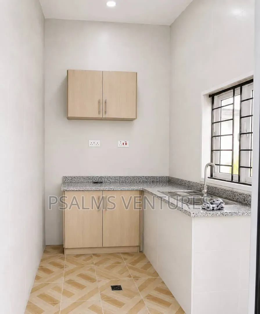 Mini Flat in Ikeja, Opebi for rent